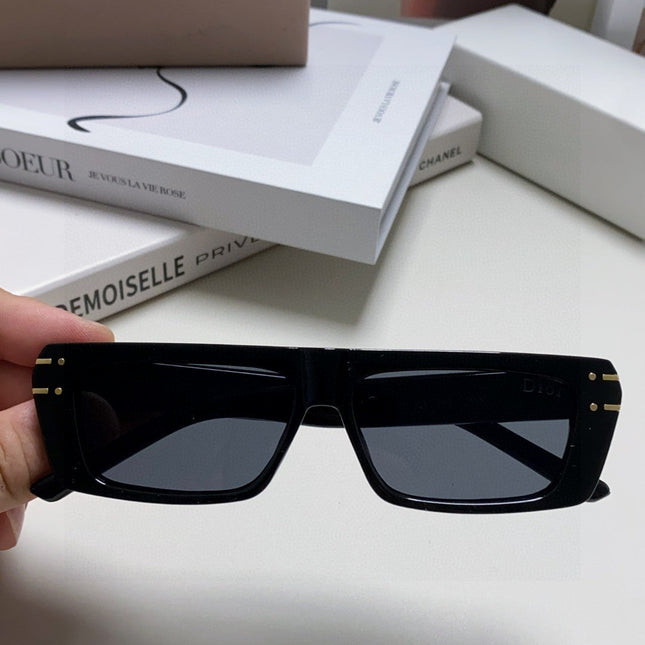 SIGNATURE SUNGLASS 571588 IN BLACK ACETATE