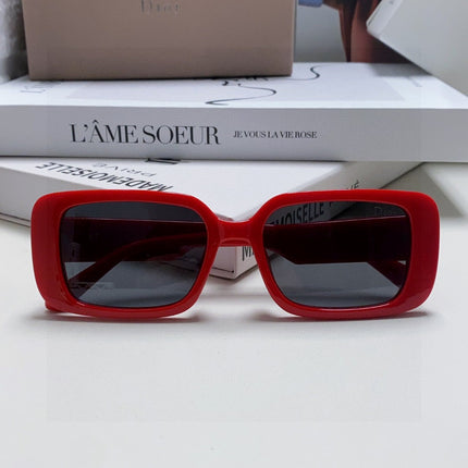 MONTAIGNE SUNGLASS 571592 IN RED ACETATE TEXT LOGO