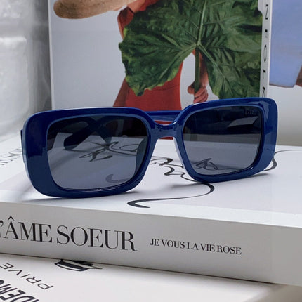 MONTAIGNE SUNGLASS 571595 IN BLUE ACETATE TEXT LOGO