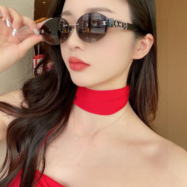 TRIOMPHE SUNGLASSES 573247 IN METAL GRADIENT SMOKE LENSES