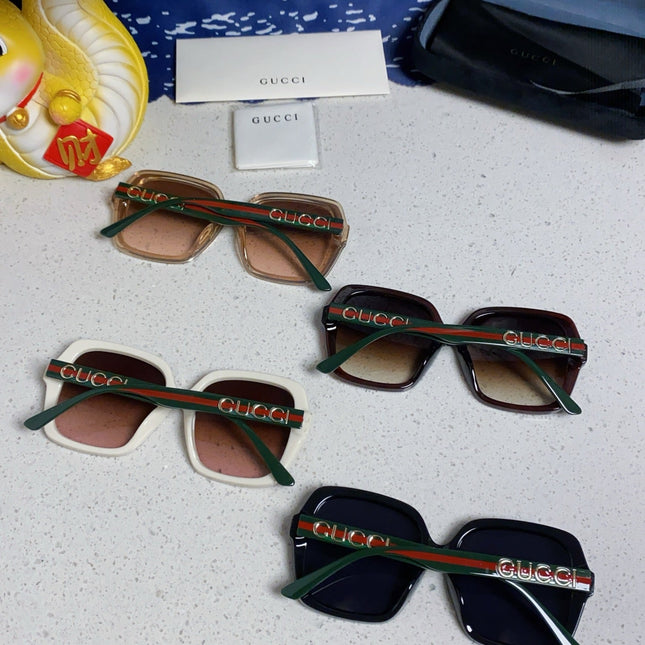 SQUARE FRAME SUNGLASSES 573309 IN ACETATE EMBOSSED LOGO