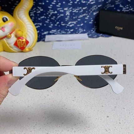 TRIOMPHE SUNGLASS 538530 IN WHITE ACETATE BLACK LENSES