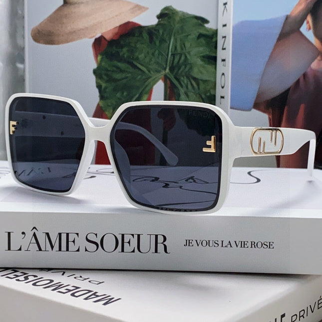 EMBOSSED LOGO FF DIAMONDS SQUARE FRAME SUNGLASSES 575798 IN ACETATE