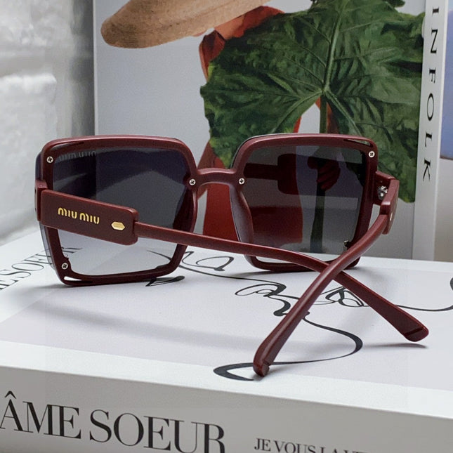 RUNWAY SQUARE SUNGLASSES 576823 IN ACETATE