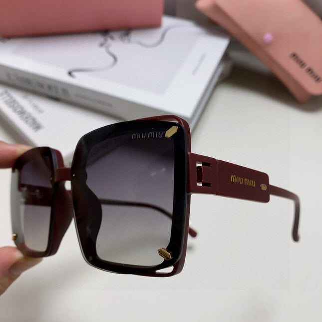 RUNWAY SQUARE SUNGLASSES 576823 IN ACETATE