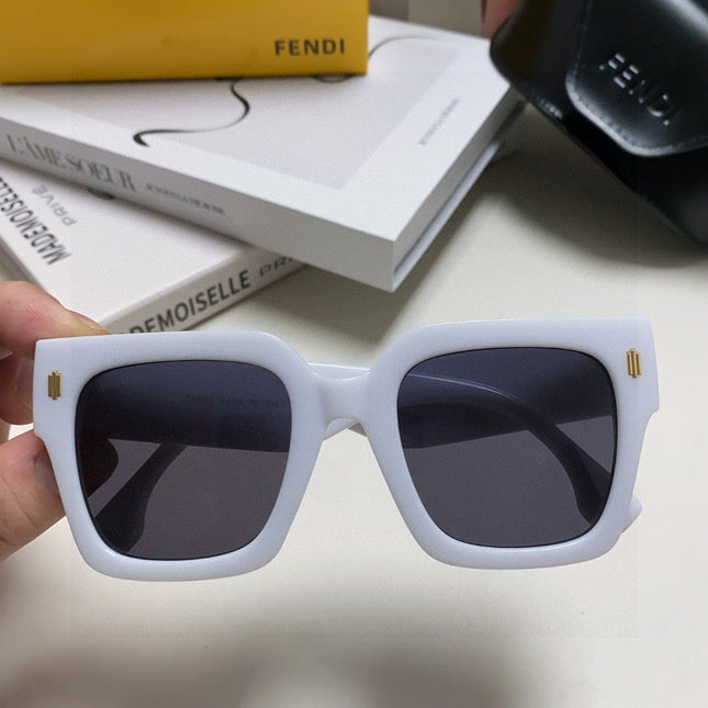 FEN FIRST CHUNKY SQUARE FRAME SUNGLASSES 542081 IN ACETATE