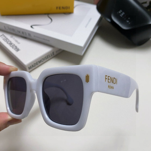 FEN FIRST CHUNKY SQUARE FRAME SUNGLASSES 542081 IN ACETATE