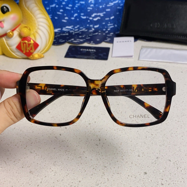 SQUARE SUNGLASSES 638933 IN HAVANA ACETATE