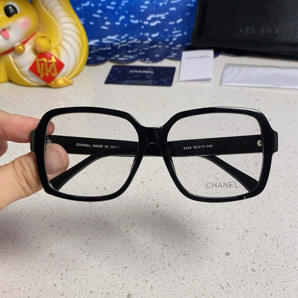 SQUARE SUNGLASSES 638934 IN BLACK ACETATE