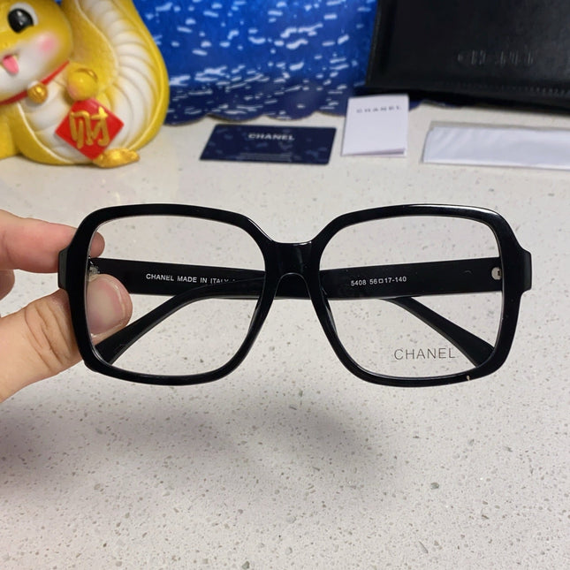 SQUARE SUNGLASSES 638934 IN BLACK ACETATE