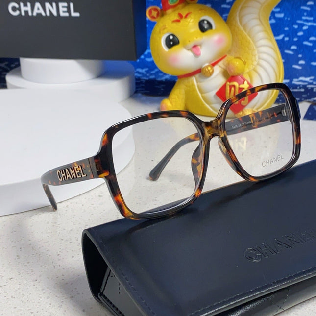 SQUARE SUNGLASSES 638933 IN HAVANA ACETATE