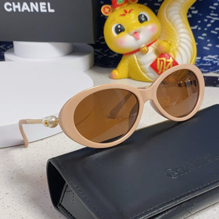 OVAL SUNGLASSES 640341 IN NUDE ACETATE METAL FRAME