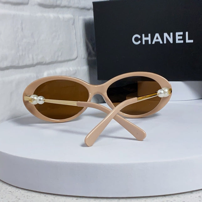 OVAL SUNGLASSES 640341 IN NUDE ACETATE METAL FRAME