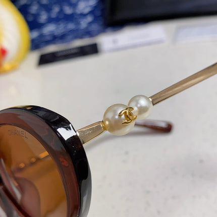 OVAL SUNGLASSES 640342 IN BROWN CLEAR ACETATE METAL FRAME