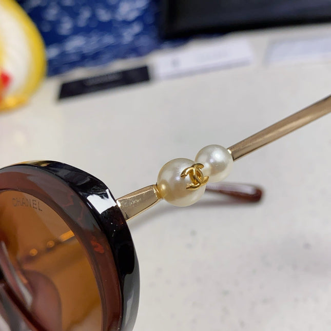 OVAL SUNGLASSES 640342 IN BROWN CLEAR ACETATE METAL FRAME