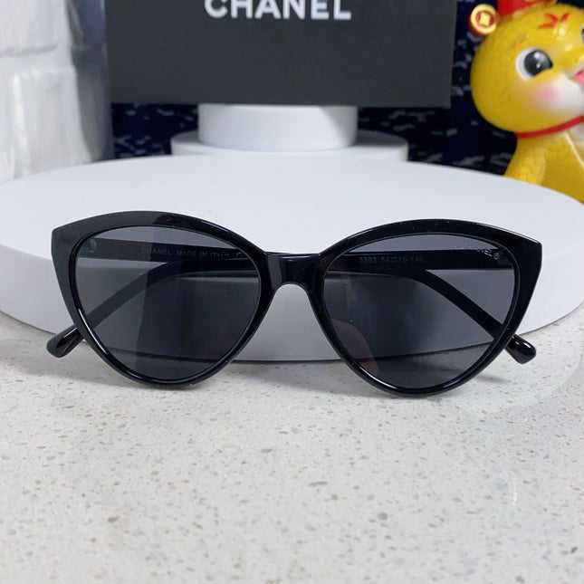 CAT EYE SUNGLASSES CH3393 IN BLACK ACETATE BLACK LENSES