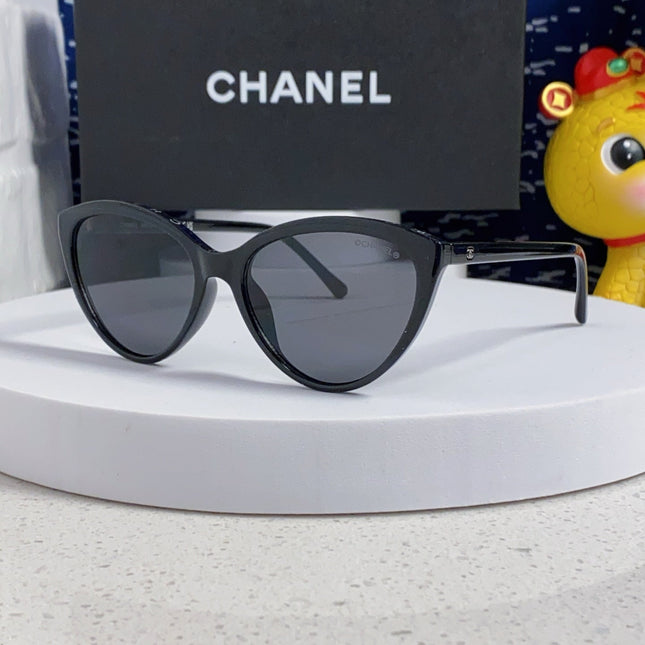 CAT EYE SUNGLASSES CH3393 IN BLACK ACETATE BLACK LENSES