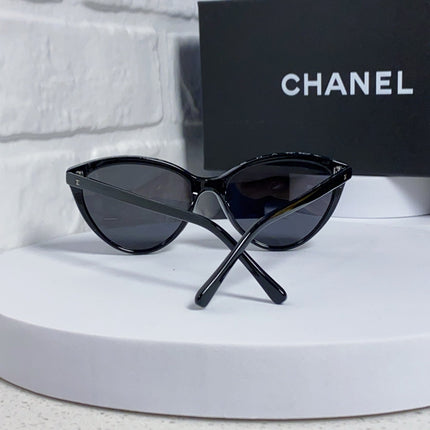 CAT EYE SUNGLASSES CH3393 IN BLACK ACETATE BLACK LENSES