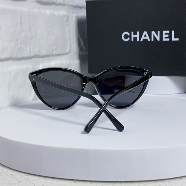 CAT EYE SUNGLASSES CH3393 IN BLACK ACETATE BLACK LENSES