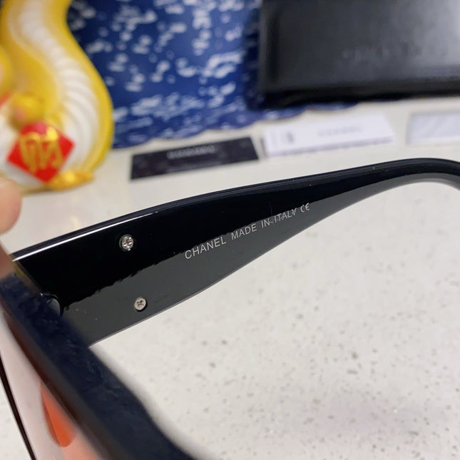 SQUARE SUNGLASSES CH5495 IN BLACK ACETATE ORANGE SMOKE LENSES