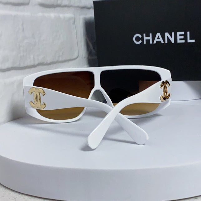 SQUARE SUNGLASSES CH5495 IN WHITE ACETATE BROWN LENSES