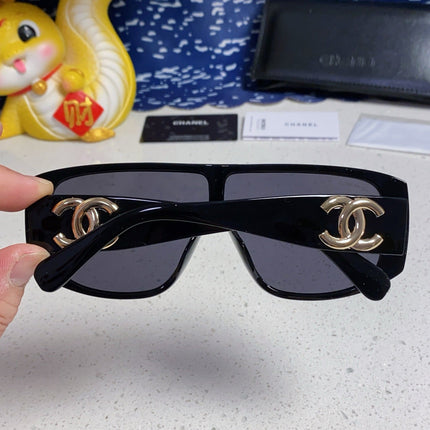 SQUARE SUNGLASSES CH5495 IN BLACK ACETATE BLACK LENSES