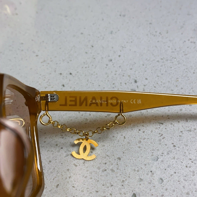 SQUARE SUNGLASSES 641806 IN DARK YELLOW ACETATE