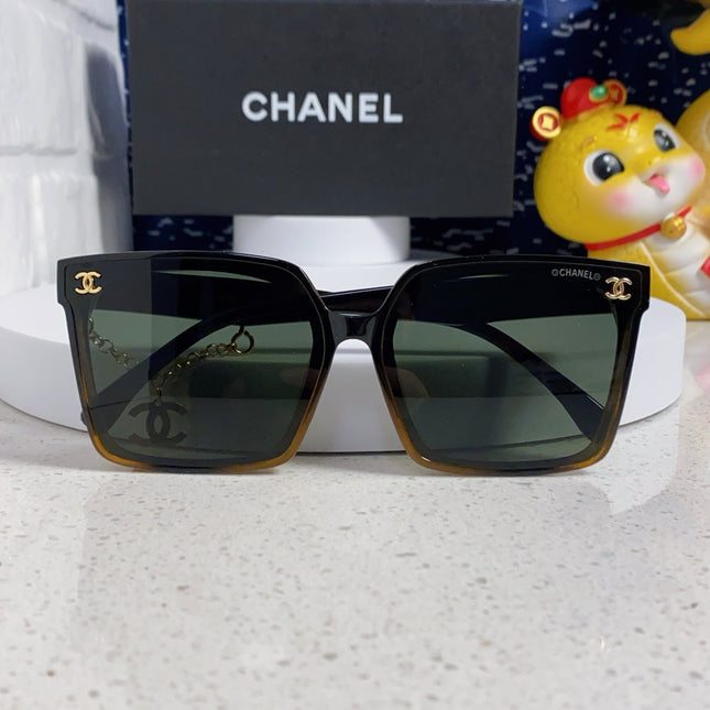 SQUARE SUNGLASSES 641808 IN BLACK OMBRE ORANGE ACETATE GOLD CHAIN
