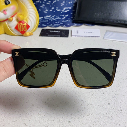 SQUARE SUNGLASSES 641808 IN BLACK OMBRE ORANGE ACETATE GOLD CHAIN