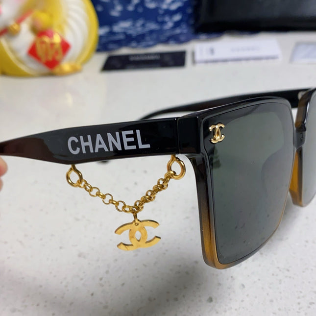 SQUARE SUNGLASSES 641808 IN BLACK OMBRE ORANGE ACETATE GOLD CHAIN