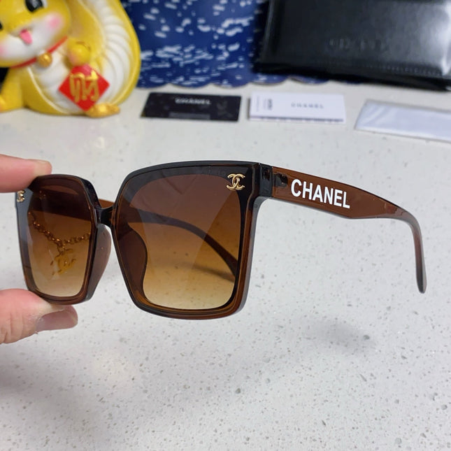 SQUARE SUNGLASSES 641810 IN BROWN ACETATE GOLD CHAIN