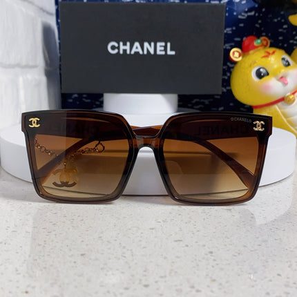 SQUARE SUNGLASSES 641810 IN BROWN ACETATE GOLD CHAIN