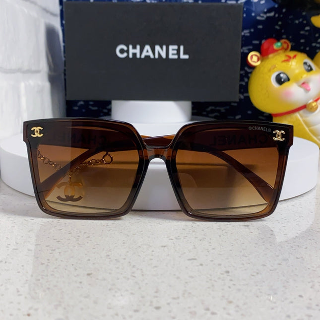 SQUARE SUNGLASSES 641810 IN BROWN ACETATE GOLD CHAIN