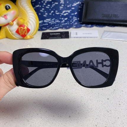 BUTTERFLY SUNGLASSES 641815 IN BLACK ACETATE WHITE METAL LOGO