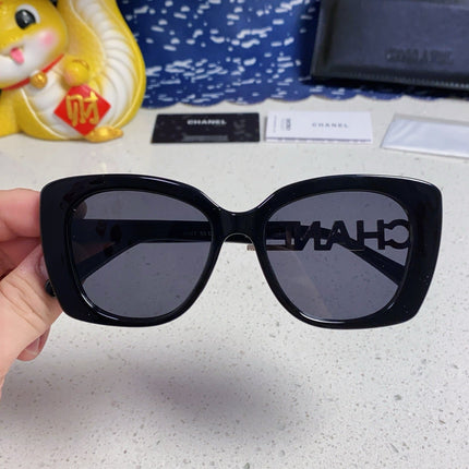 BUTTERFLY SUNGLASSES 641816 IN BLACK ACETATE GOLD METAL LOGO