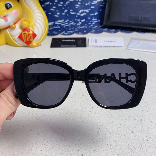 BUTTERFLY SUNGLASSES 641816 IN BLACK ACETATE GOLD METAL LOGO