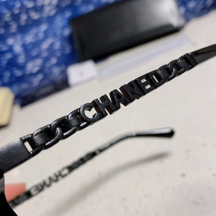 SQUARE SUNGLASSES 632029 IN BLACK ACETATE BLACK LOGO ON FRAME