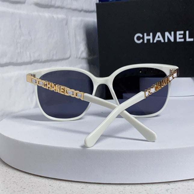 SQUARE SUNGLASSES 632031 IN WHITE ACETATE GOLD METAL