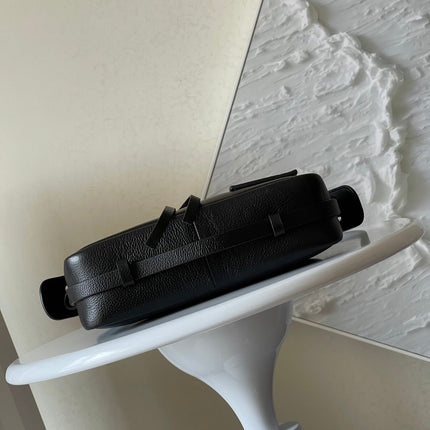 SIMPLY MINI 22 IN BLACK GRAINED CALFSKIN