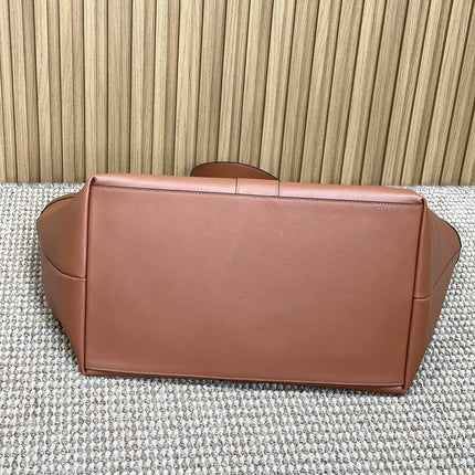 Y TOTE BAG 39 IN TAWNY BROWN CALFSKIN