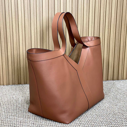 Y TOTE BAG 39 IN TAWNY BROWN CALFSKIN