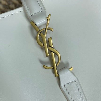 LE 37 MINI BUCKET BAG 15 IN WHITE CALFSKIN GOLD HARDWARE