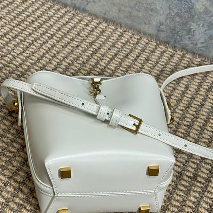 LE 37 MINI BUCKET BAG 15 IN WHITE CALFSKIN GOLD HARDWARE