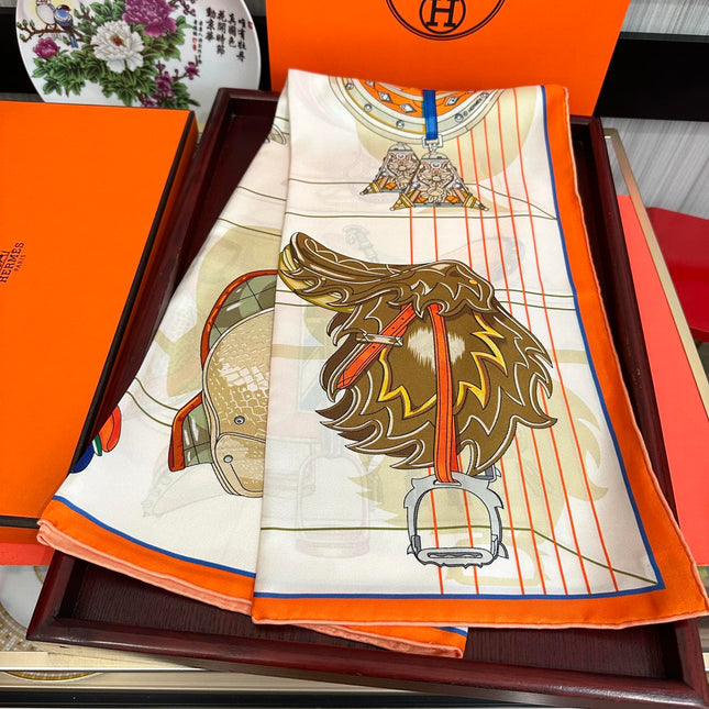 HERMES 25S SCARF 90 IN SILK 002