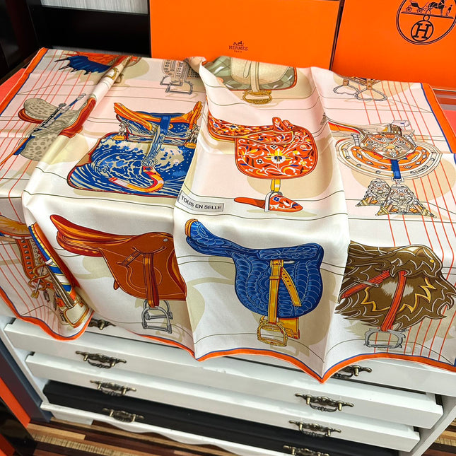 HERMES 25S SCARF 90 IN SILK 002