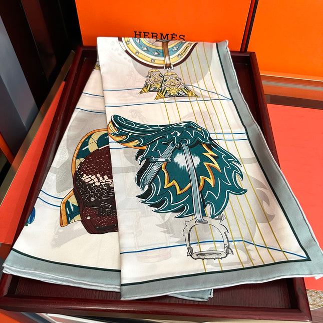 HERMES 25S SCARF 90 IN SILK 001