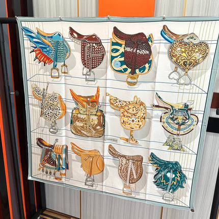 HERMES 25S SCARF 90 IN SILK 001