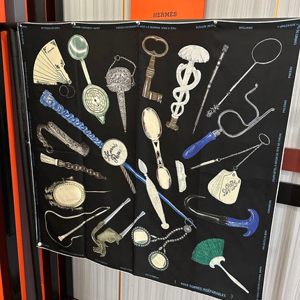 HERMES 25S SCARF 90 IN SILK 003