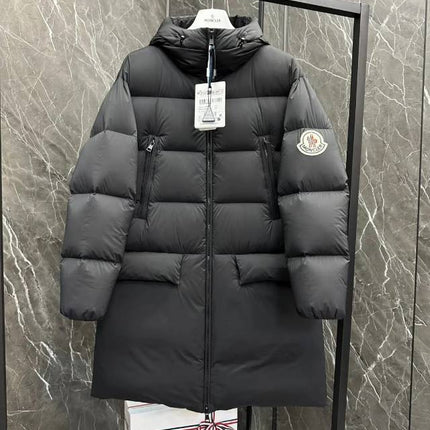 MONCLER 25S COAT IN BLACK 050