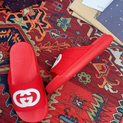 GG INTERLOCKING G SLIDE SANDAL CRIMSON RUBBER